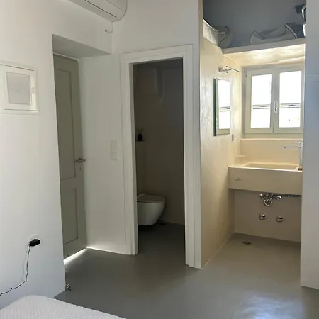 Holiday home - Traditional House Marpissa