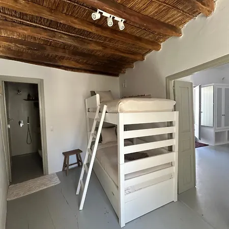 Feriehus - Traditional House Márpissa